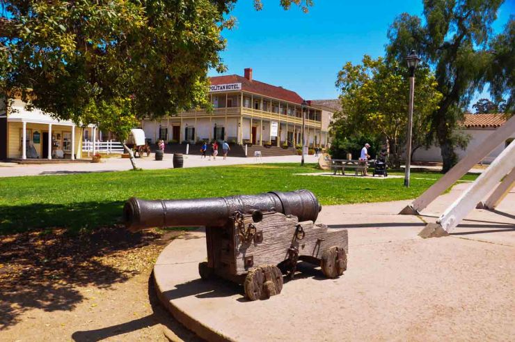 DSC_6008.OldTownWebLG