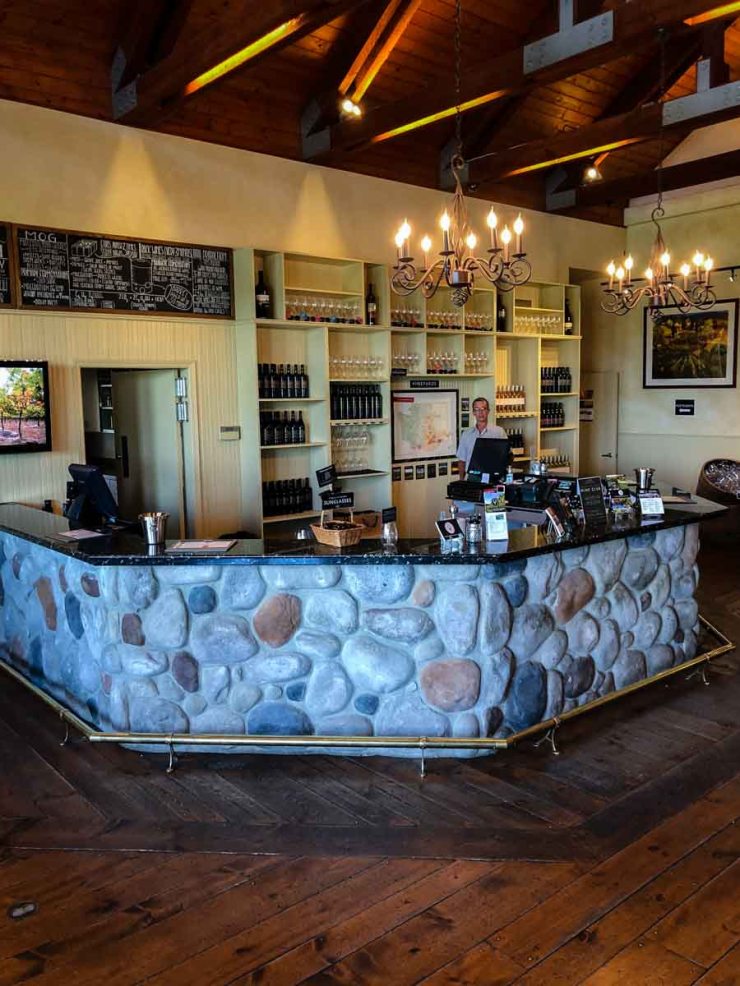 Tranche Pouring Room